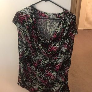 Scoop neck dress shirt